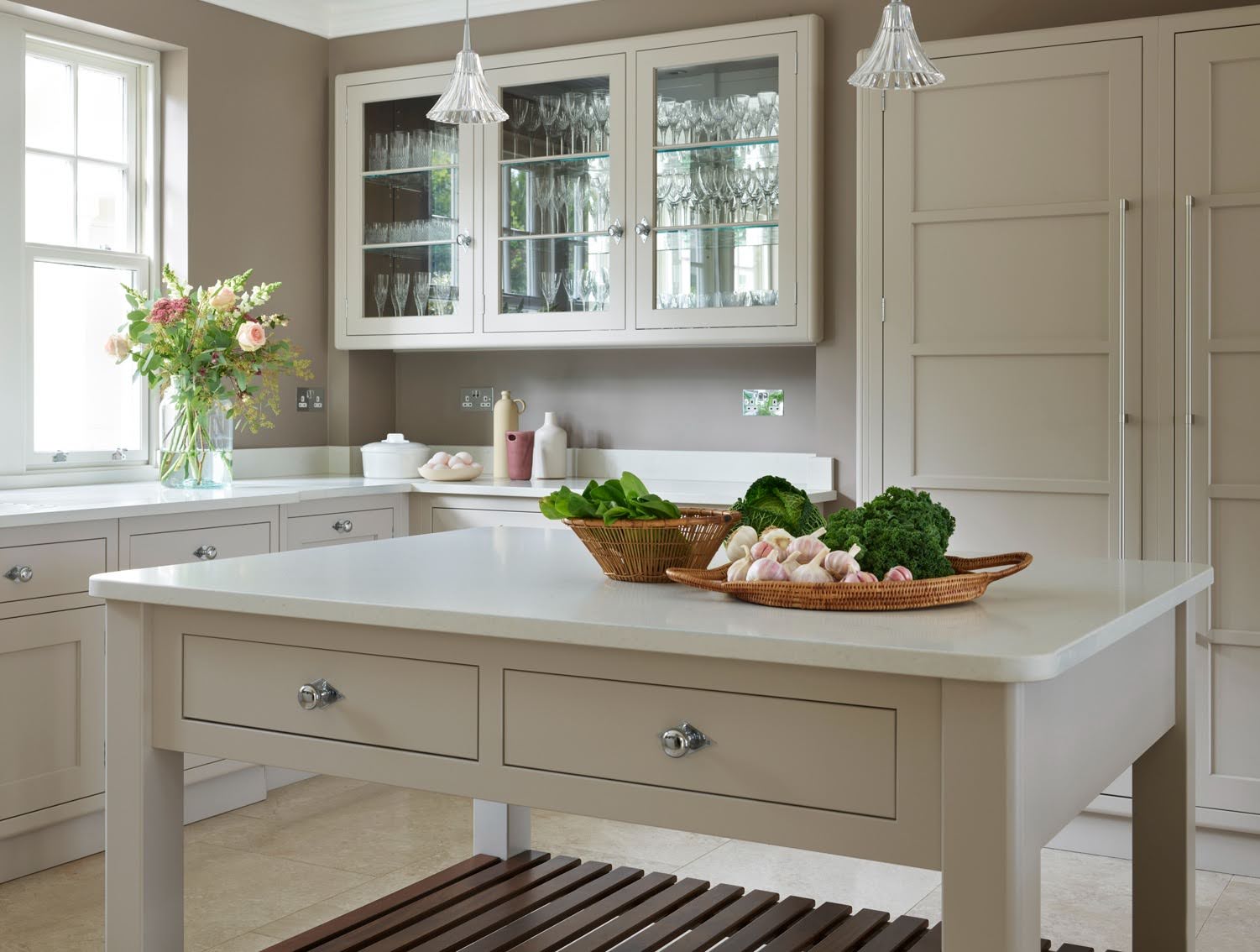 Compact Cook's Table island