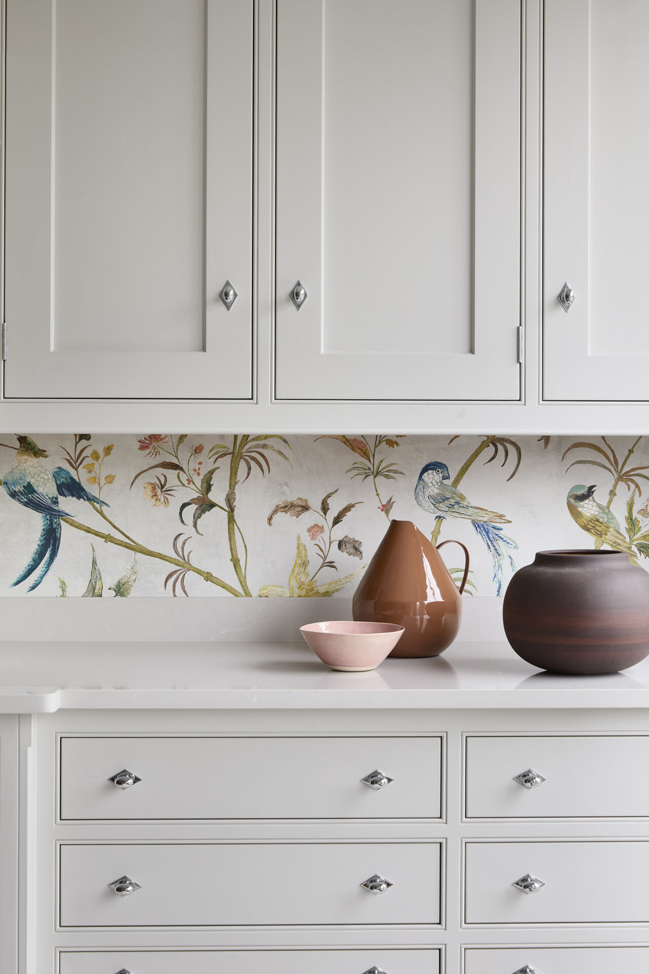 Statement kitchen wallpaper example
