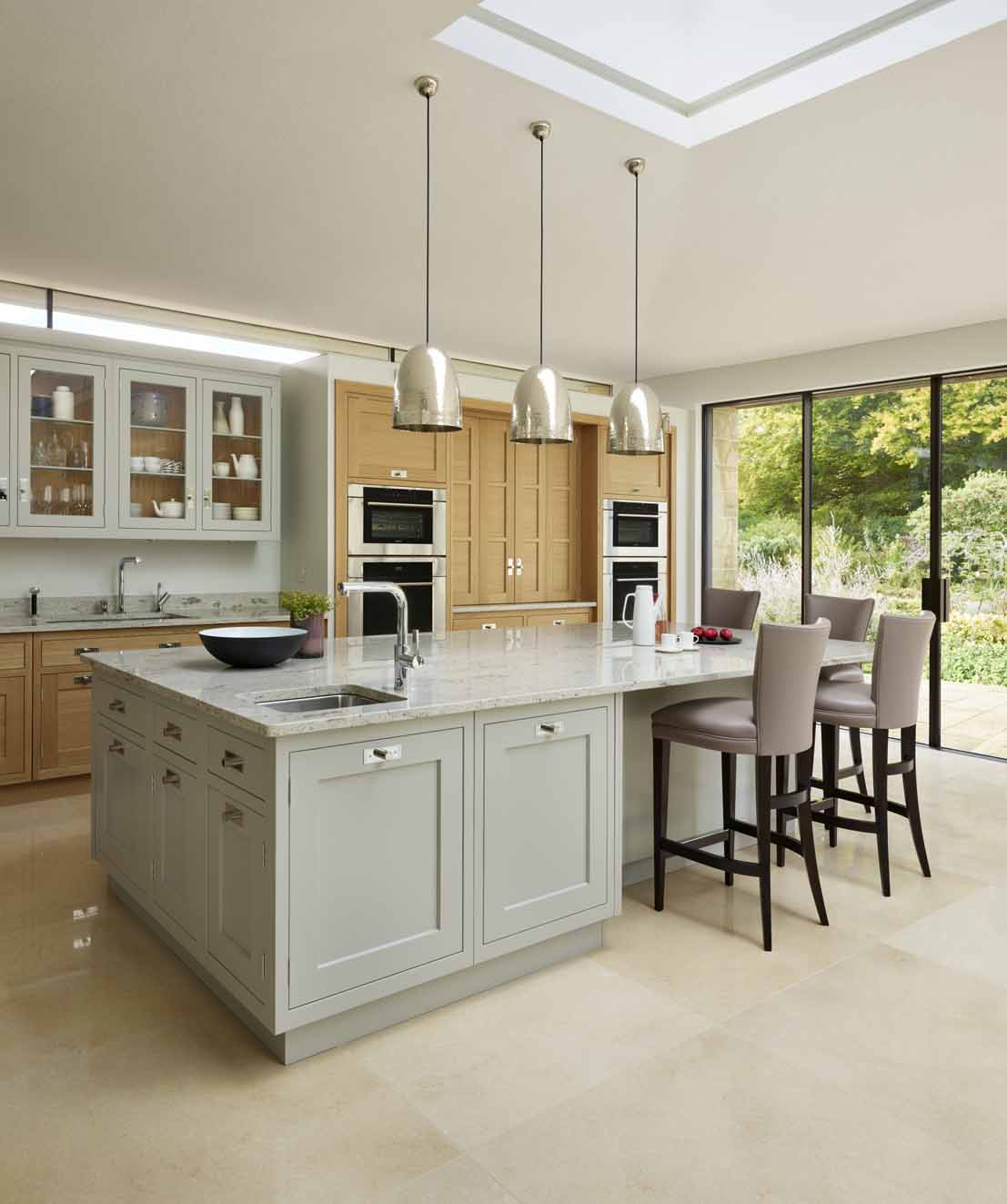 Contemporary kitchen with central island